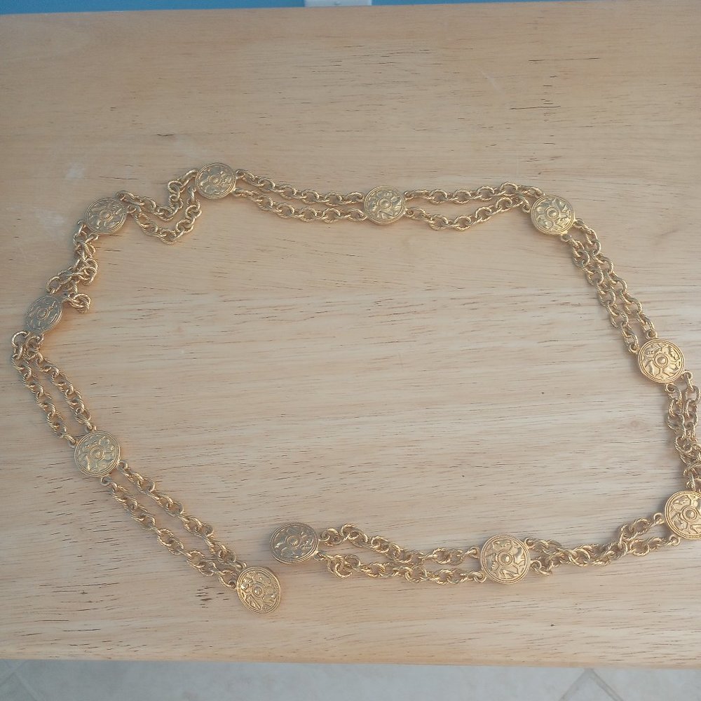 Vintage Ferragamo gold chain link belt